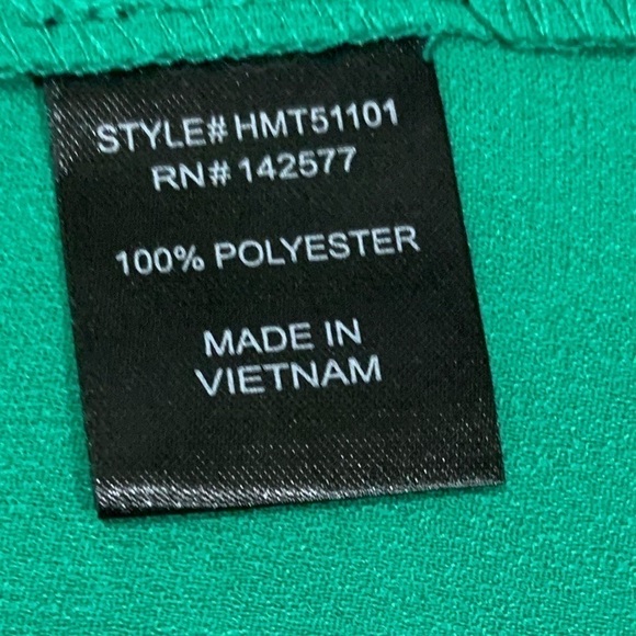 ⭐️nwt - Green Haute Monde (from Buckle) Top ⭐️ - Picture 6 of 6